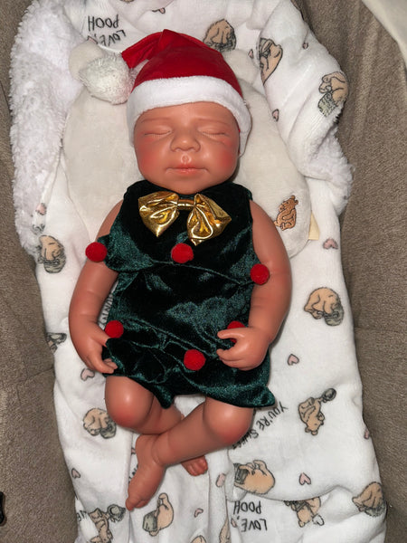 Christmas tree with hat outfit