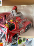 2007 LP Fire Truck w/2 bendy figures w/sound