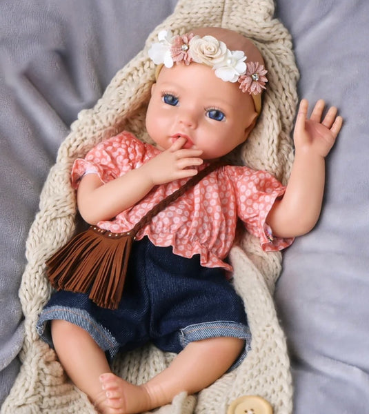 4pc doll jean shorts outfit w/crossbody purse  for 16” dolls.  VAL