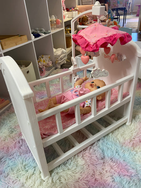 American Girl Brand Bitty Baby Crib w/ Retired 2006 Baby Alive Doll