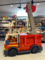 Bluey Fire Truck 2 Figures
