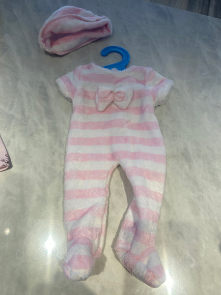 Fuzzy Sleeper w/hat for 16” dolls.  VAL