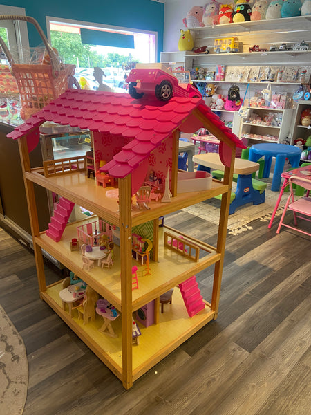 Kidkraft 360* Dollhouse Set on wheels