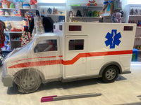 Large Lights/Sounds Ambulance w/Figure No Remote