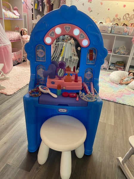 Little Tikes Lights & Sounds Vanity Set