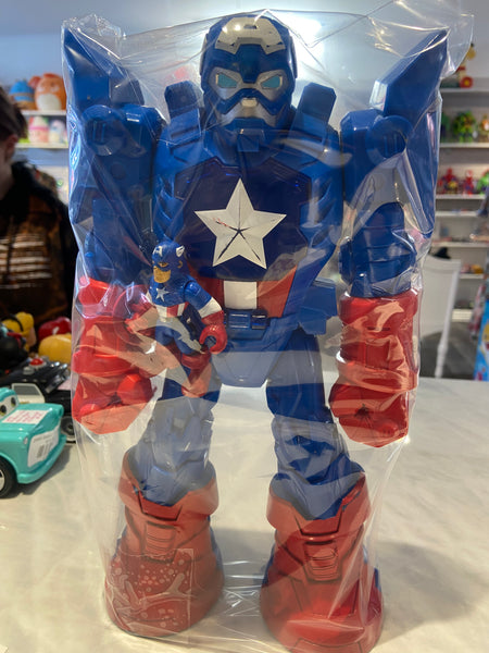 Playskool Heroes Armor 12” Capt America w/ figure fits inside chest